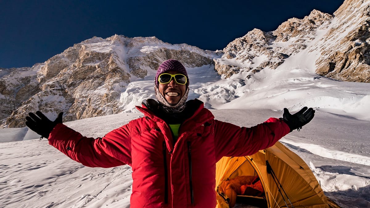 24 year old Arjun Vajpai climbs world's third highest peak Kanchenjunga
