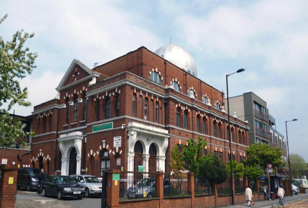 Mosque Becomes the First in the World to Accept Bitcoin at Britain