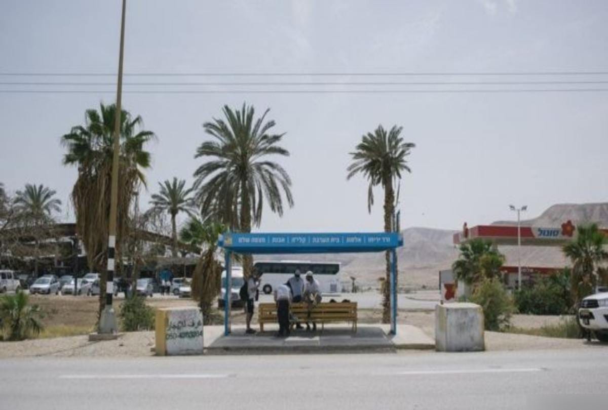 It is common to travel by taking lift in Israel