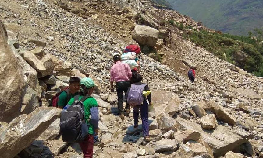 Alternate passage between lakhanapu-Najang