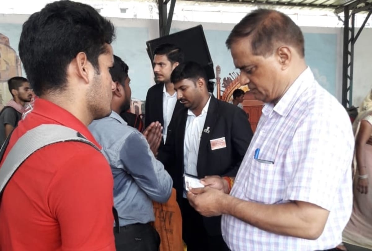 Railway recovered 10 lakh rupees fine from passengers in lucknow