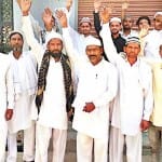 मसवासी में पानी की किल्लत को लेकर नगर पंचायत बोर्ड के खिलाफ प्रदर्शन करते रोजेदार। अमर उजाला