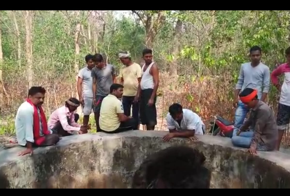 thief threw a traveler into the well in bahraich