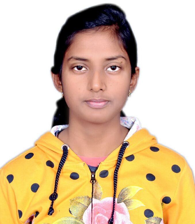 बरहज की सुहानी बनीं जिले की टॉपर