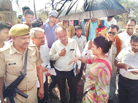 Fire burns 67 huts, losses of millions