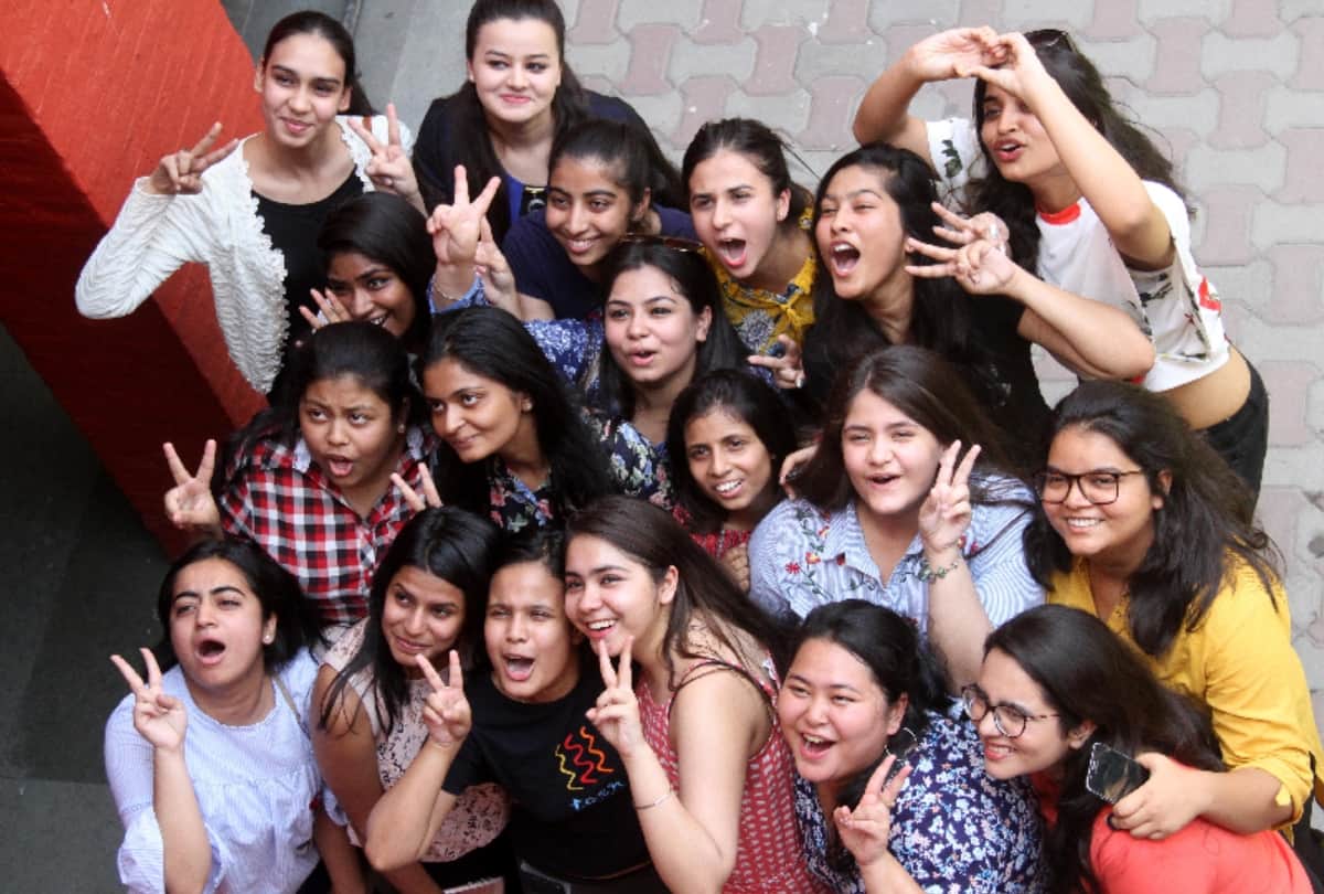 CBSE 10th Board Exam Result Twitter Reaction ON Toppers And Students
