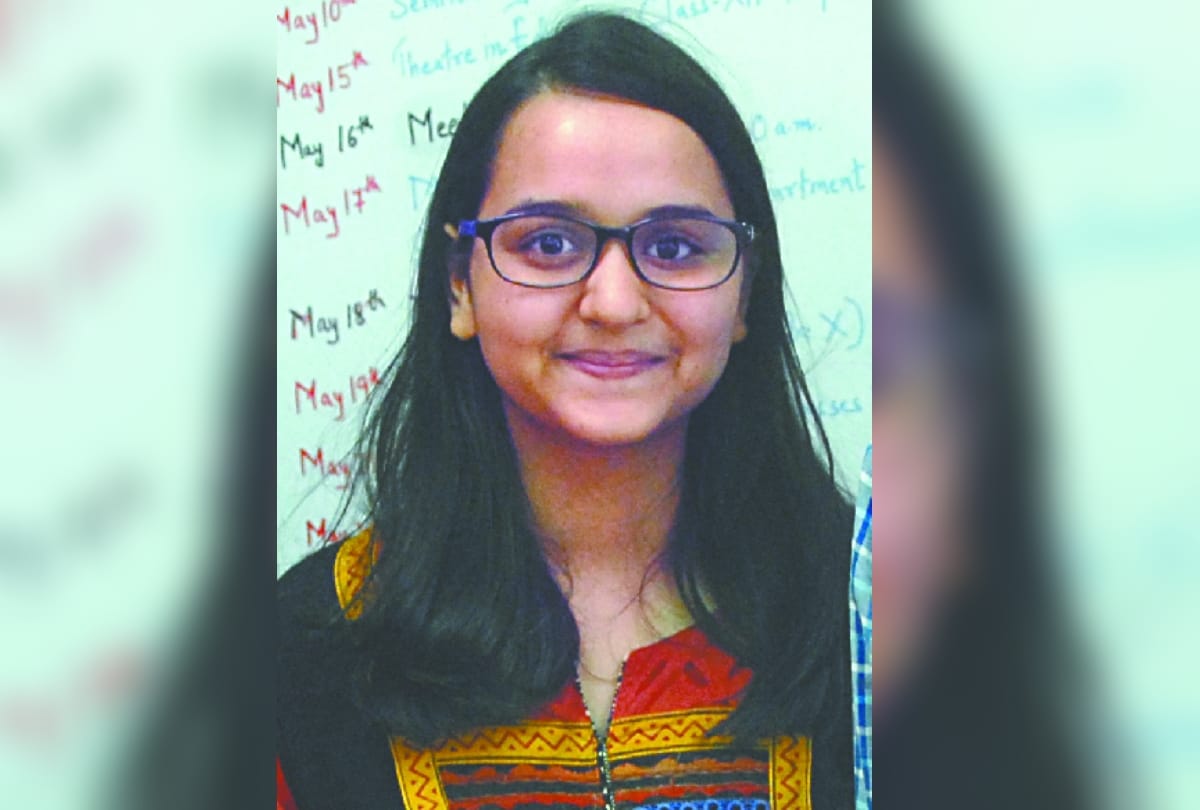 supriya kaushik got third rank in cbse all india result