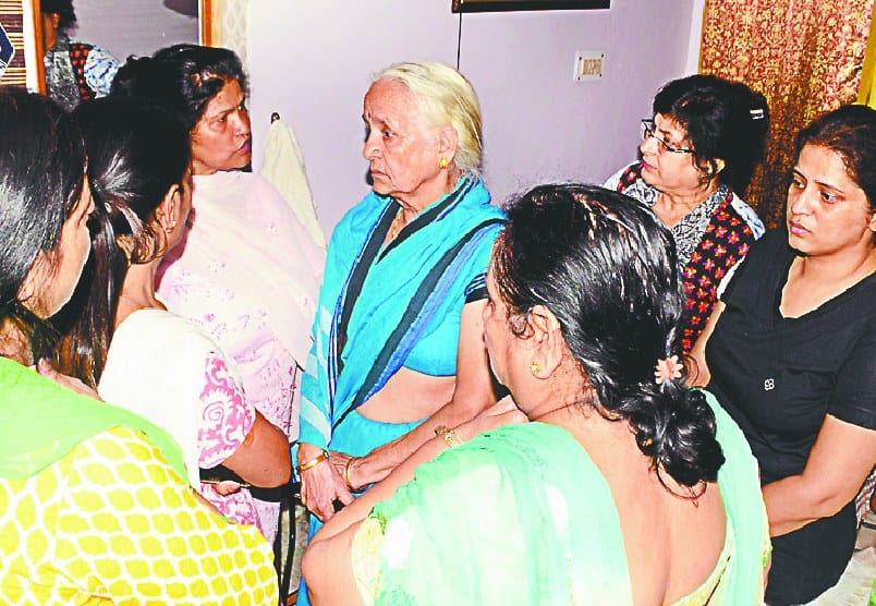 shastrinagar me dindhaare loot