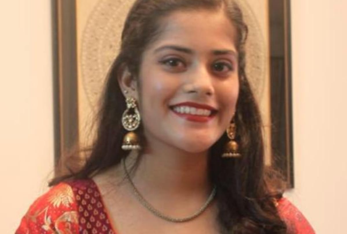 Meghna srivastava top rank in all india in CBSE board result