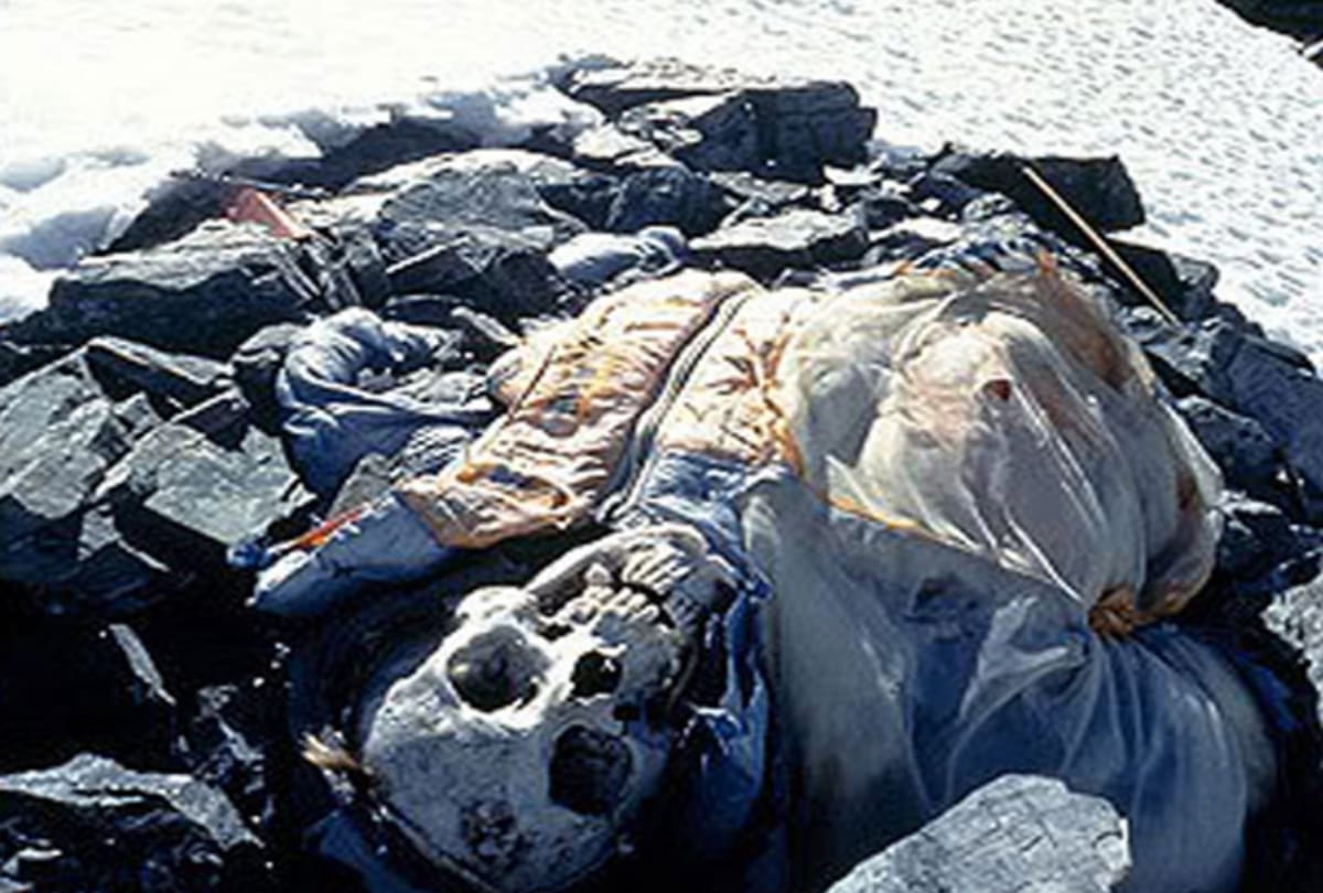 Dead Bodies On Mount Everest Are Landmark For Trekers