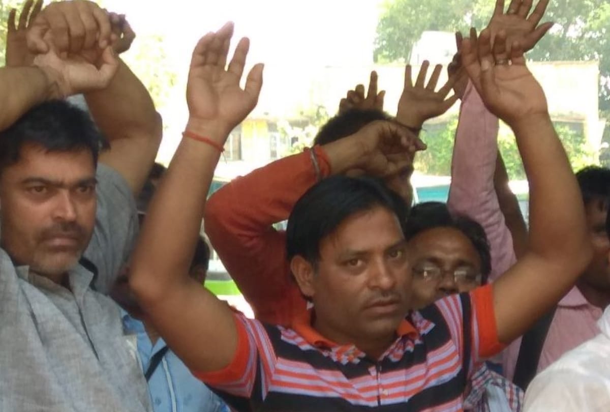 drivers and workers of awadh depot on strike