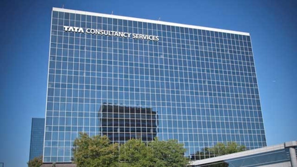 TCS became first Indian company to achieve market valuation of 7 lakh crore in intraday trades