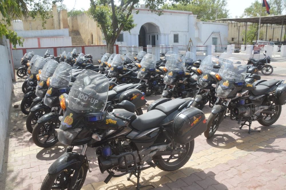 तंग गलियों में बदमाशों का पीछा करेगी यूपी 100 की बाइक