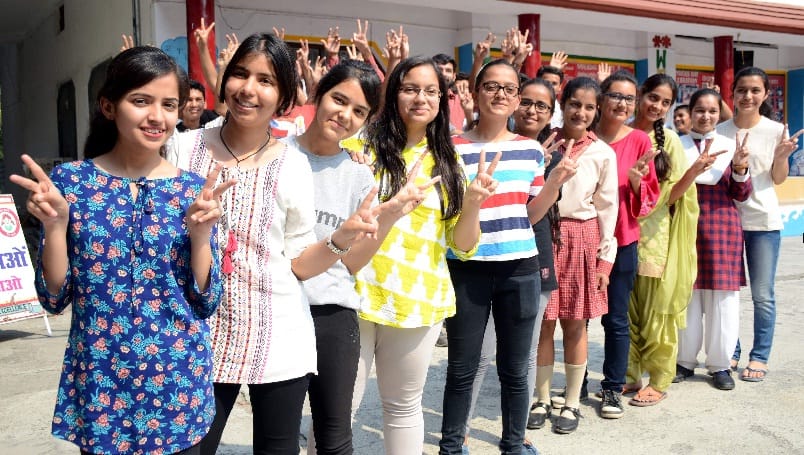 दूरस्थ गांव के लिए प्रियंका बनीं मिसाल