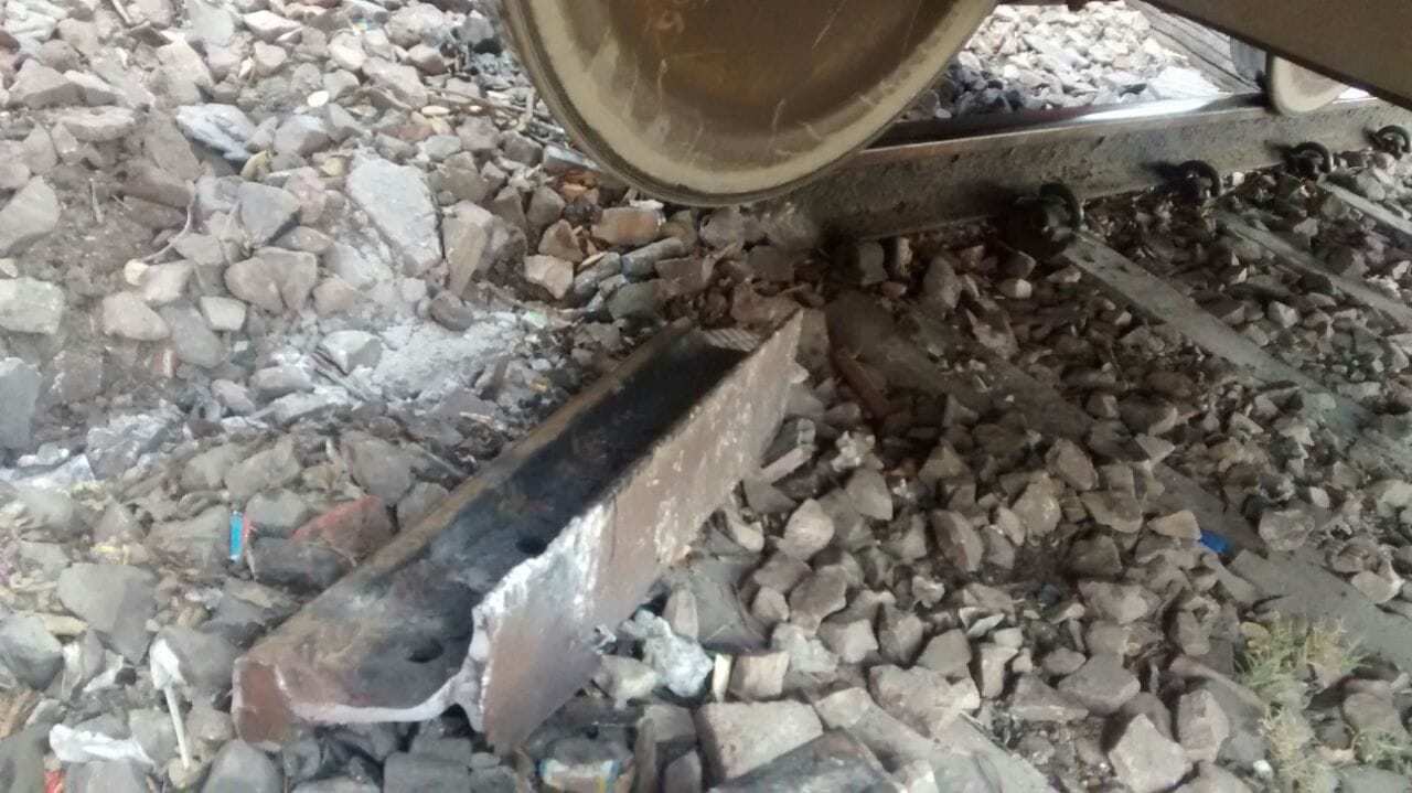 goods train derailed at firozabad railway station 