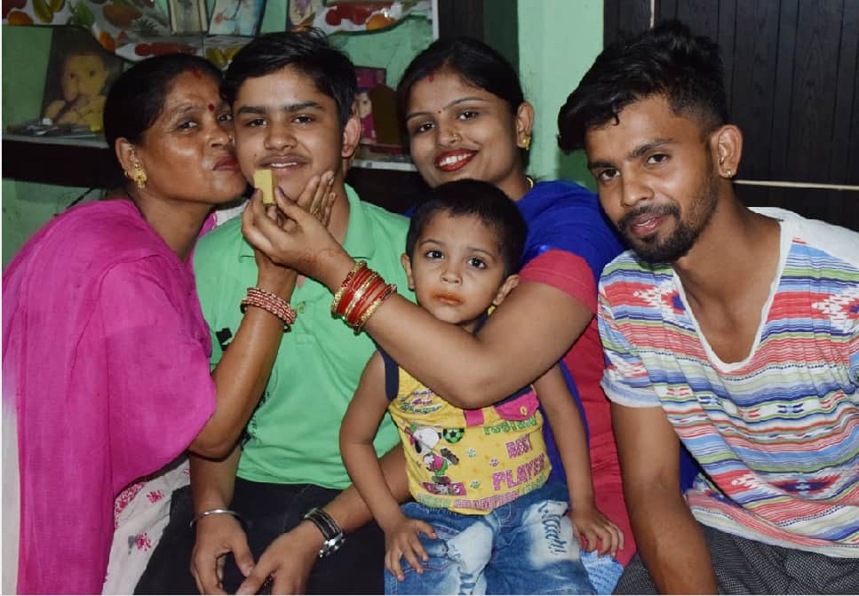 Father emotional after hear son become uttarakhand board topper photos