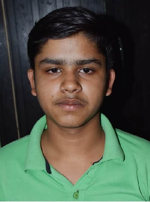 Father emotional after hear son become uttarakhand board topper photos