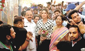 Fans catching a glimpse of cine star Zarina Khan