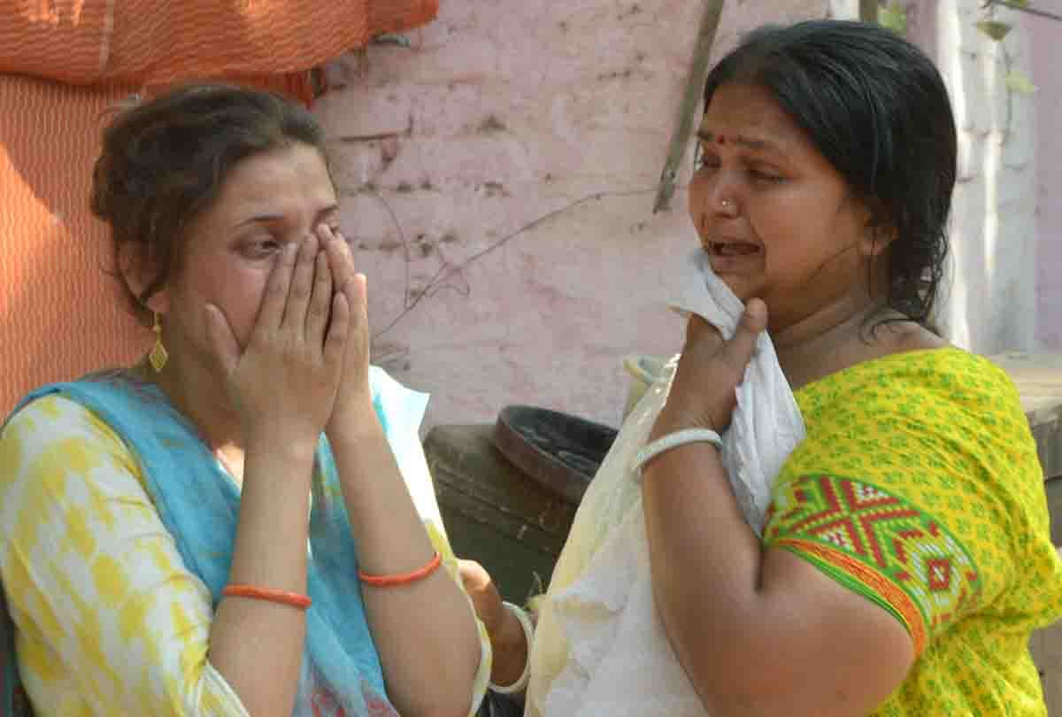 people left tefko colony kanpur after courts order