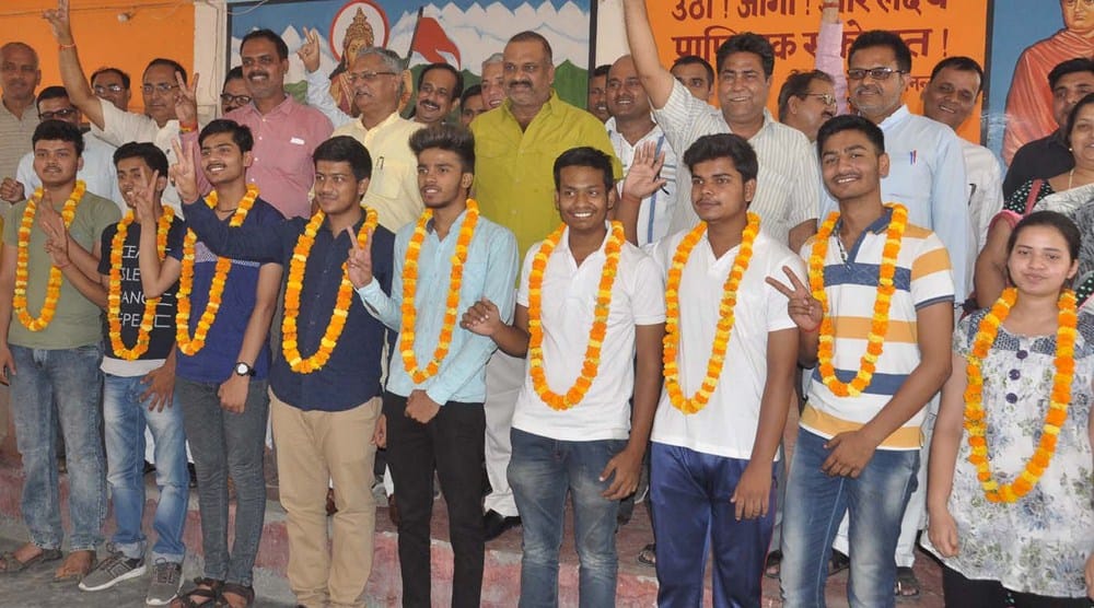 vaibhav and shivam topper