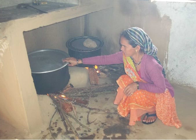 There is a gas connection, but the food of MDM being grown in wood