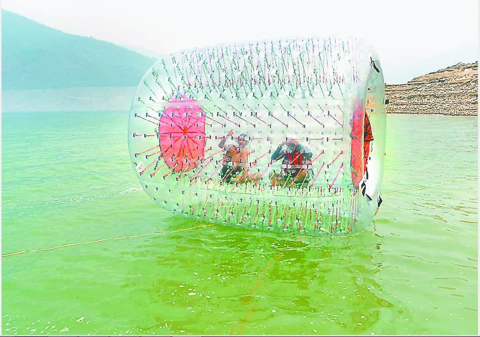 Scuba diving in tehri lake festival 2018 people see ruins of city