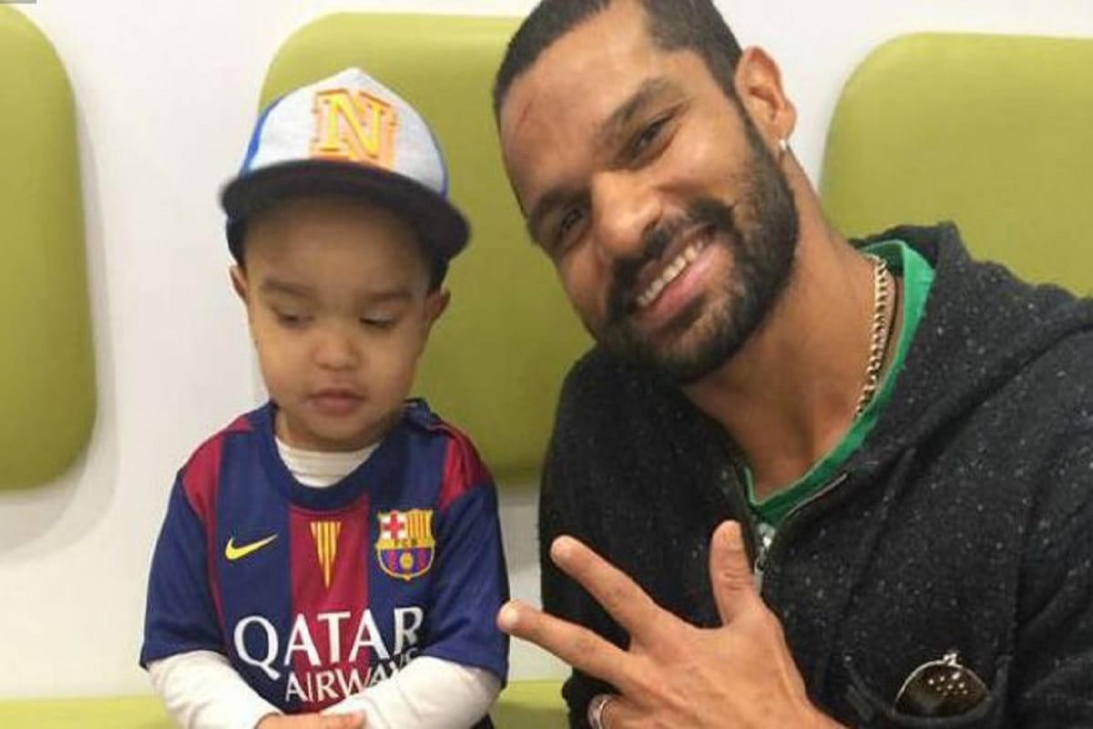 shikhar dhawan son zorawar video viral while playing with rohit and bhuvneshwar befor ipl final