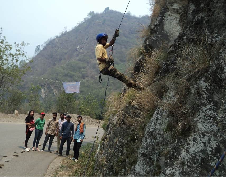 Scuba diving in tehri lake festival 2018 people see ruins of city