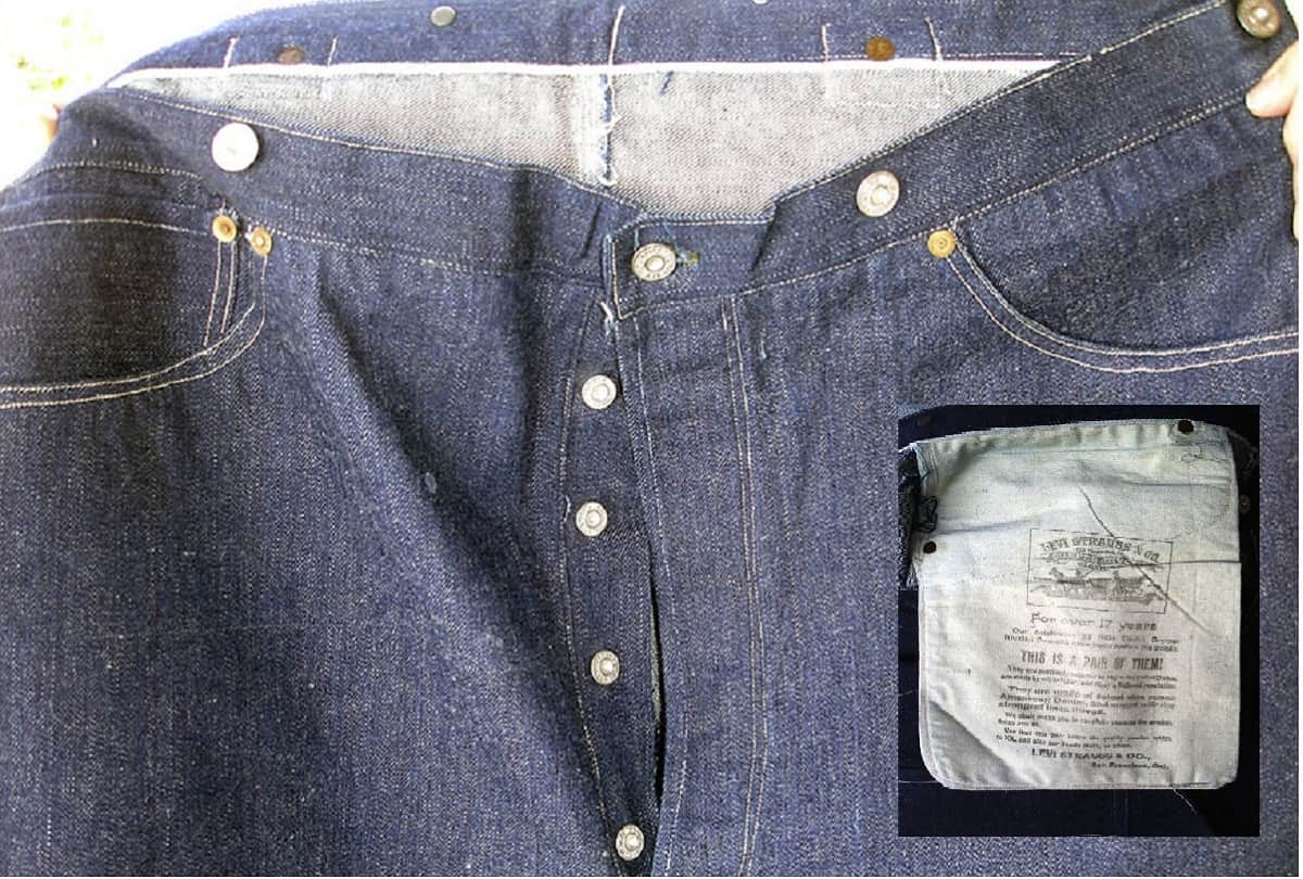 Goa customs officers arrest a woman for smuggling gold at Dabolim Airport