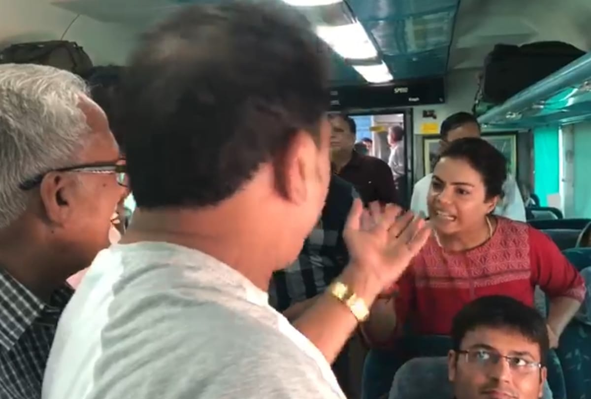 lucknow swarn shatabdi ac failed in etawah 