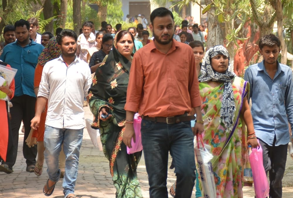 decision on 69000 assistant teacher recruitment soon