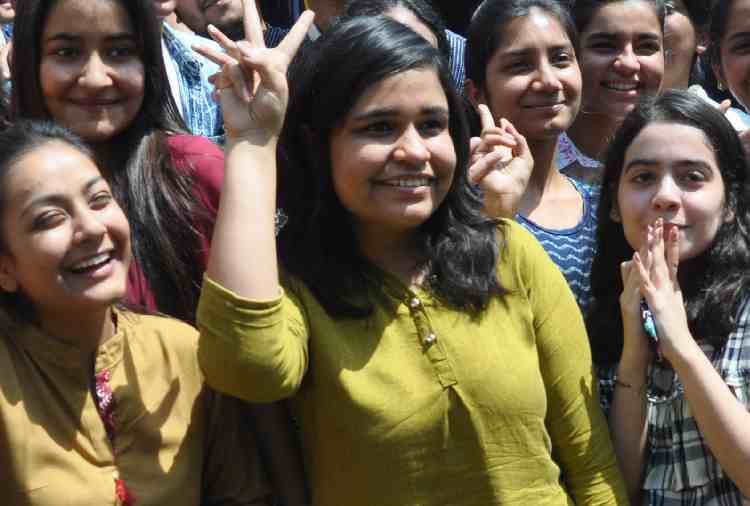 chandigarh, cbse 12th result, cbse topper astha bamba interview