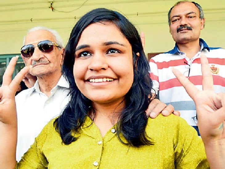 chandigarh, cbse 12th result, cbse topper astha bamba interview