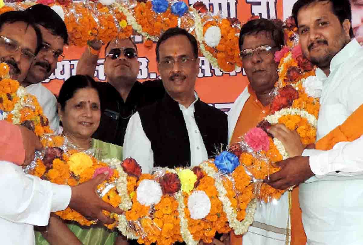 Deputy CM Dinesh Sharma said that BSP chief forgot guest house case