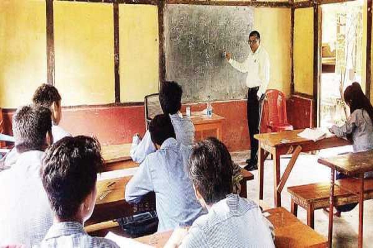 after retirement assam dgp mukesh sahay went back to school and became a mathematics teacher