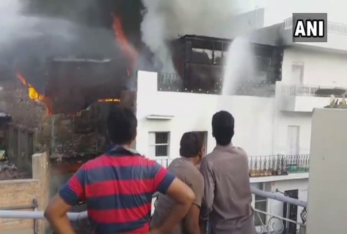 Rajasthan: Fire broke out at a plastic storage godown in Jodhpur, 20 fire tenders present at spot