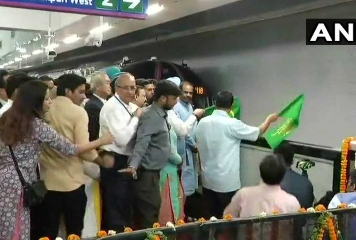 Delhi Chief Minister Arvind Kejriwal to inaugurate Delhi Metro Magenta Line