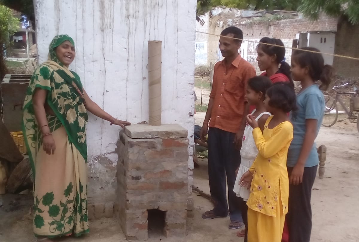 girls made matka incinerator for disposing sanitary pads