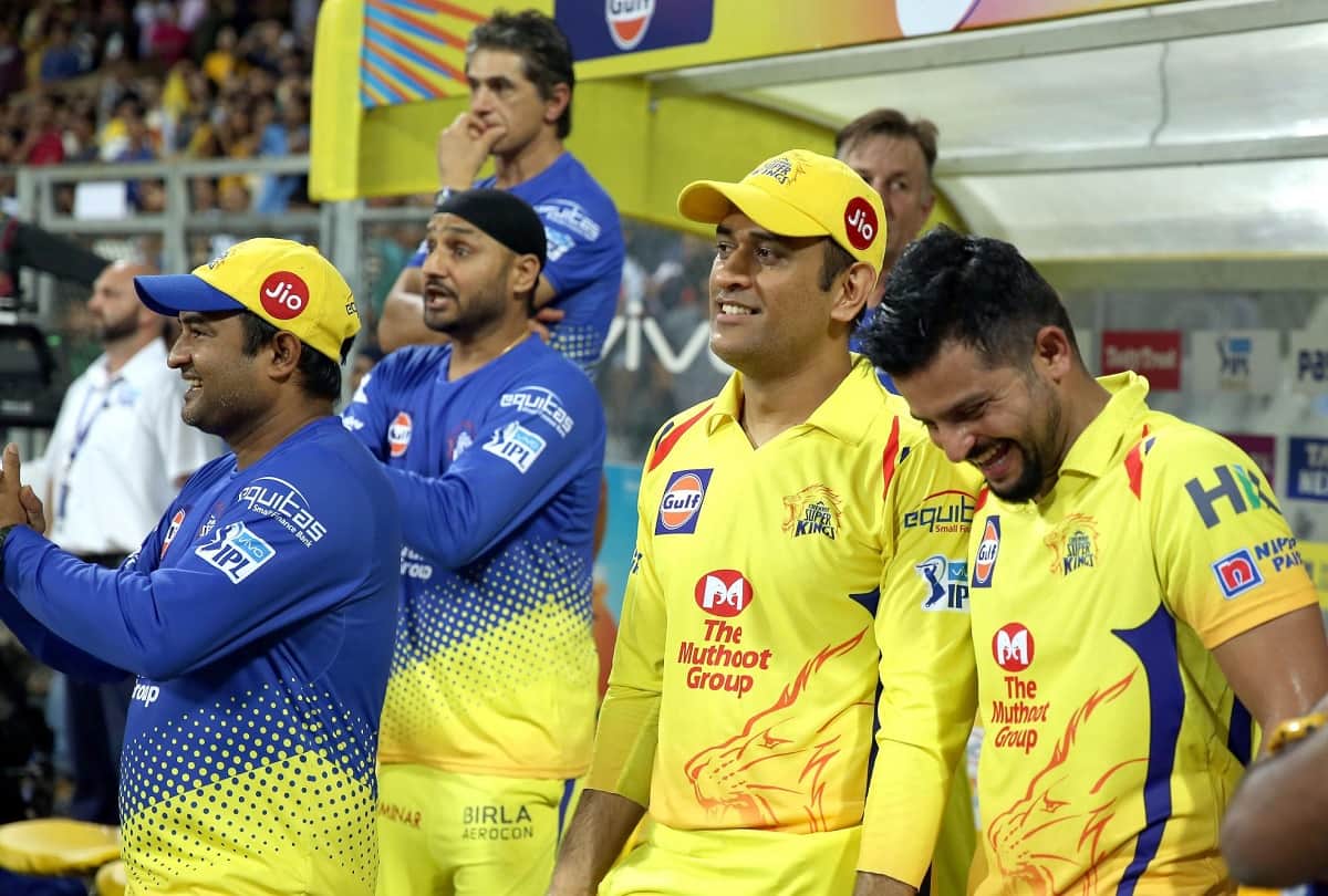 chennai super kings skipper ms dhoni celebrate ipl 2018 win in chennai