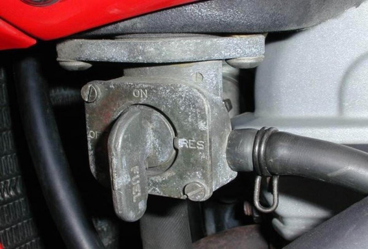 Take care of these things on the petrol pump otherwise you will be cheated