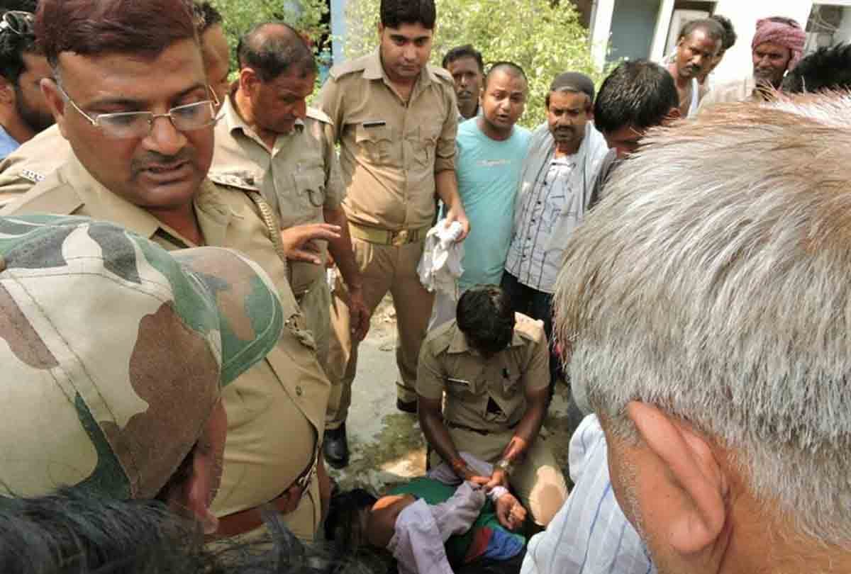 man climbed up to water tank and threat to suicide 