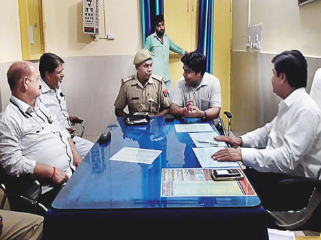Lohia hospital dispute with doctor, commotion