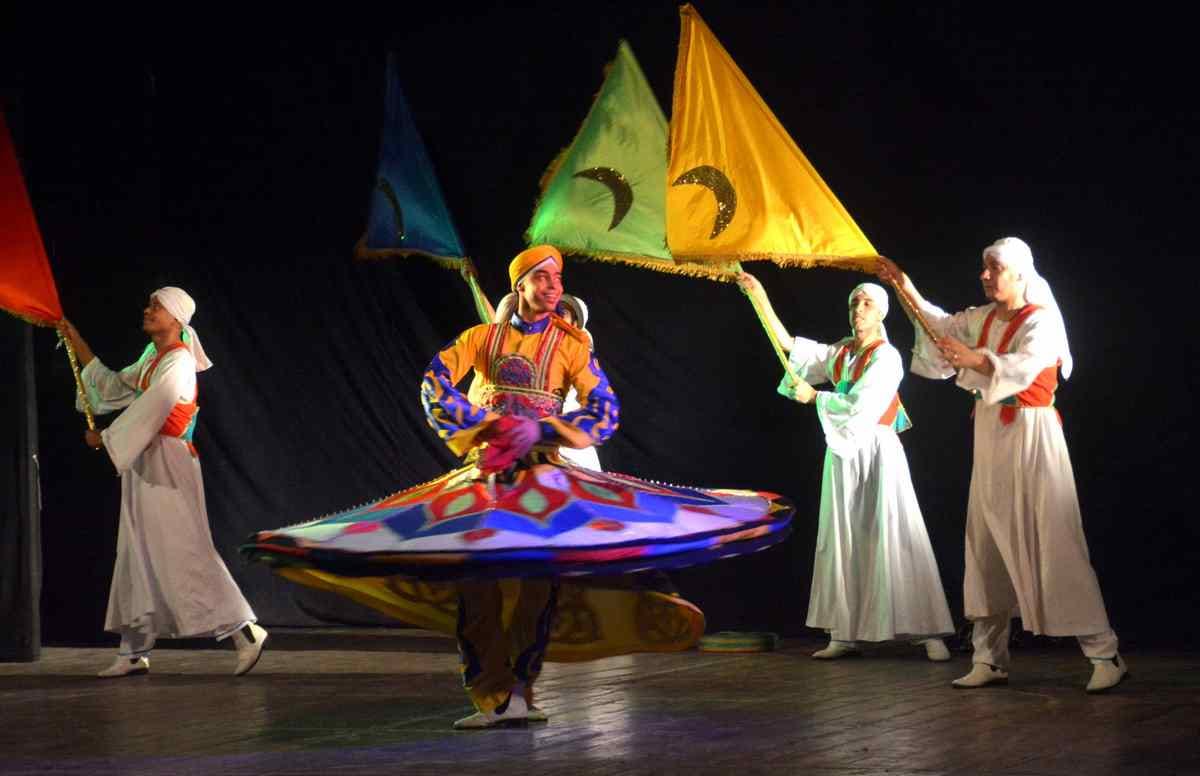 Egyptian artists present dance and music program
