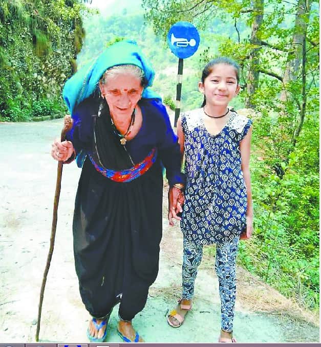 102 year old prem singh give vote in Tharali Assembly by election 2018