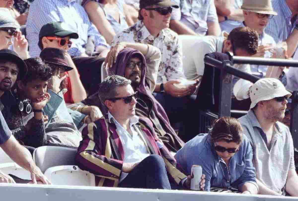 irrfan khan watching match Pakistani journalist post viral