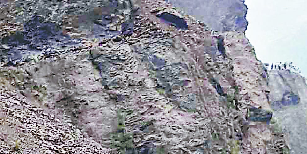 Chulkot road closed due to debris fall