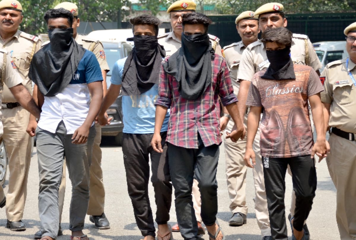 seven boys including 3 minors molested a boy as he was wearing ma kaali dress then kill him in delhi