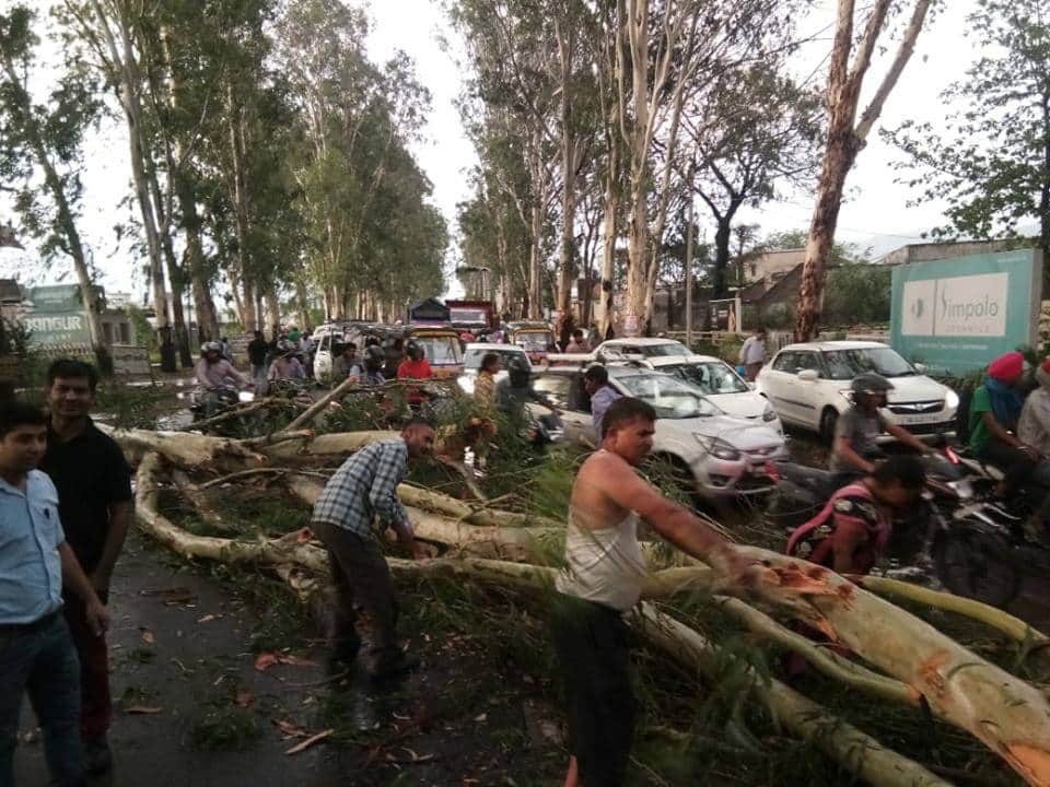 Heavy rain and thunderstorm Hailstorm in all over uttarakahnd