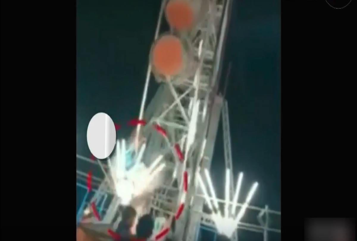 Take a look at these pictures before you sit in giant roller coaster ride 