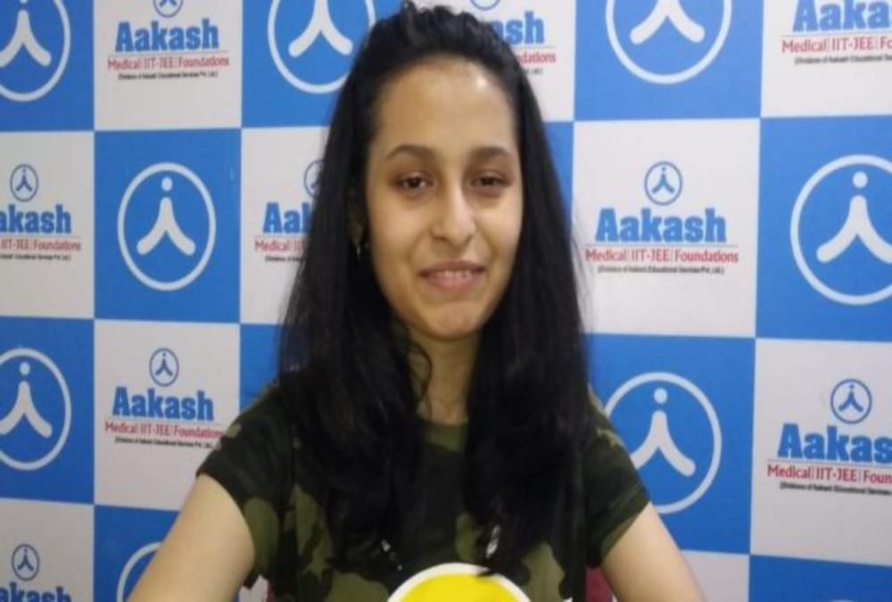Cbse 10th result 2018 Shahista Sadaf top uttarakhand see toppers list